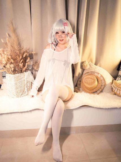 与女老板上司出差bd在线播_高清免费电影观看